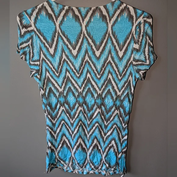 Top - Picture 2 of 2